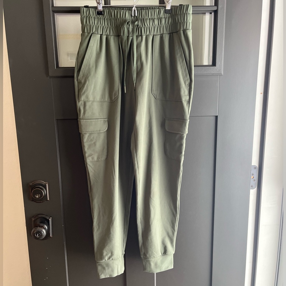 Green cargo pants
